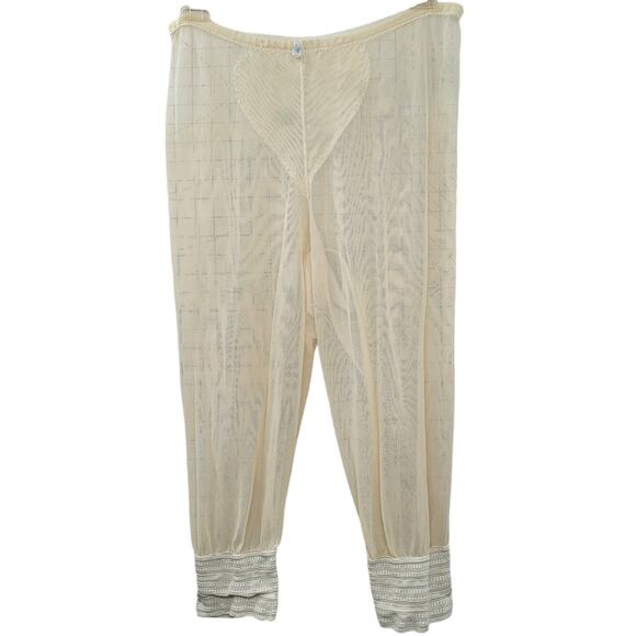 Vintage 50s Union Made Mesh Bloomers Lingerie Piece for‎ Cottagecore Intimates - Picture 1 of 11